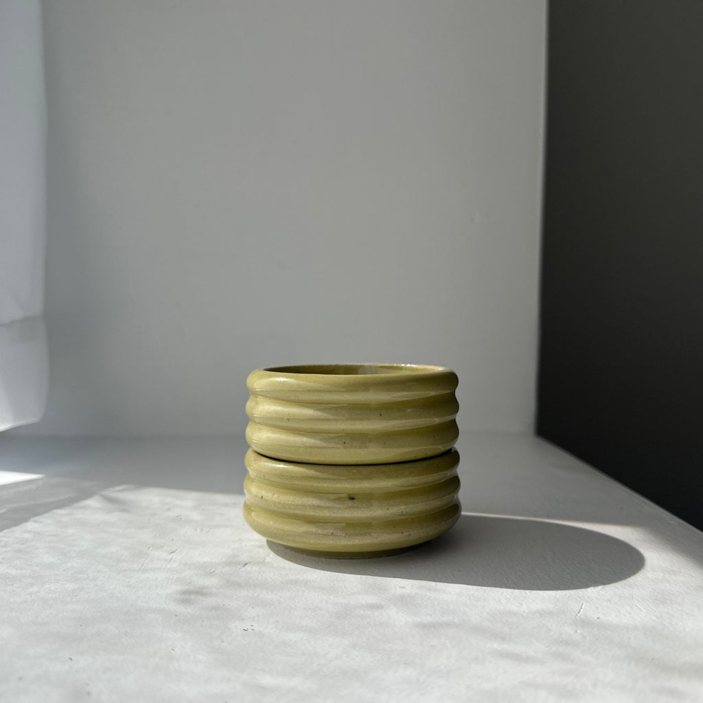The Stackable Bubble Sauce Cup Set - M