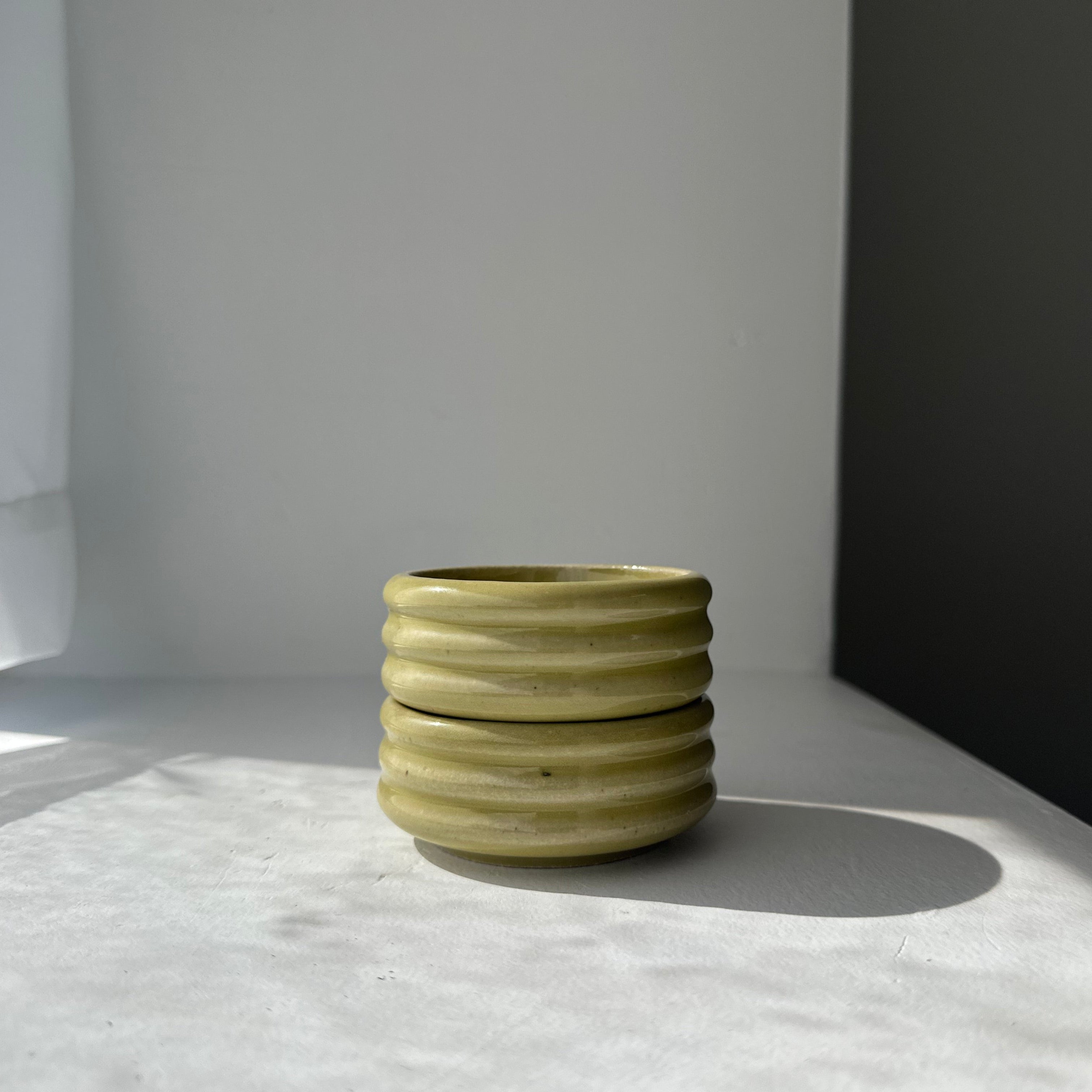 The Stackable Bubble Sauce Cup Set - M