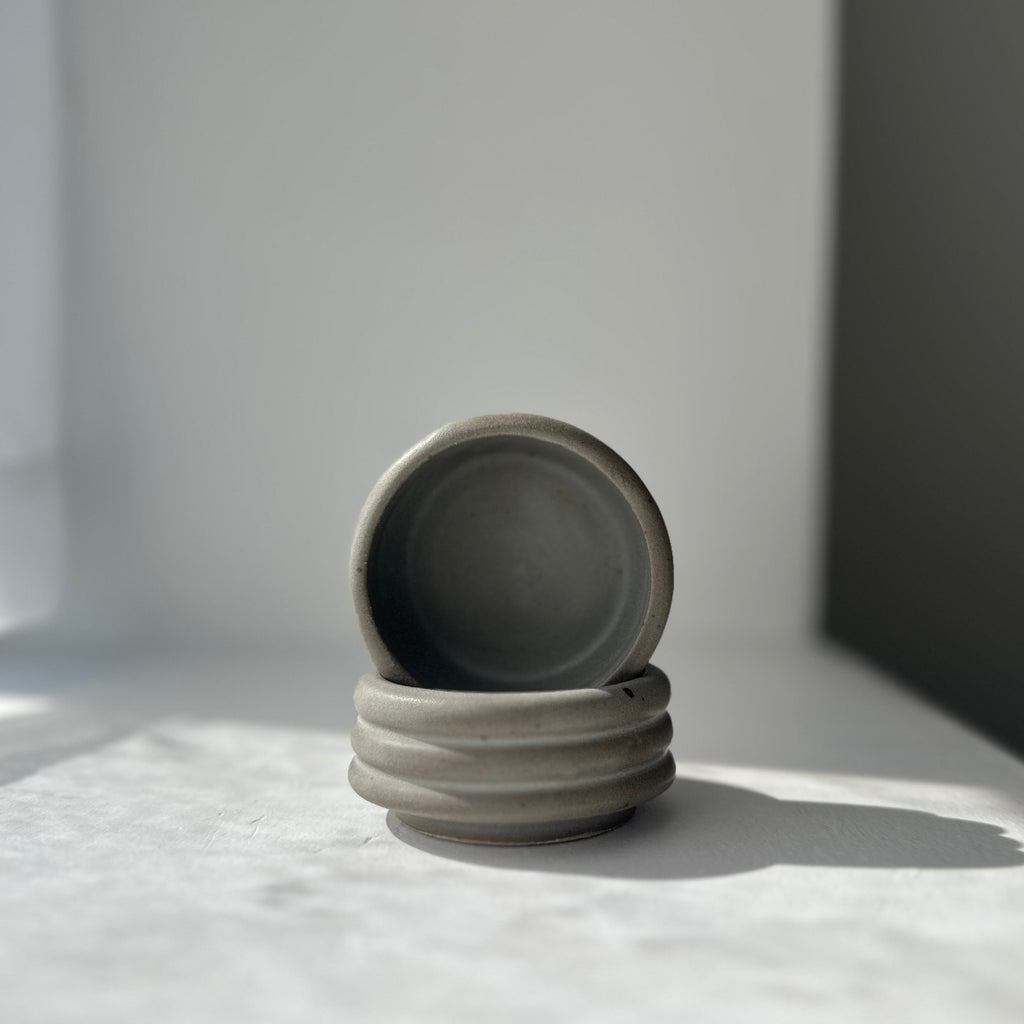 The Stackable Bubble Sauce Cup Set - M