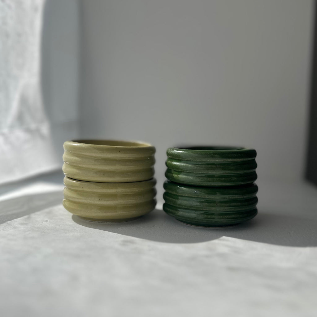 The Stackable Bubble Sauce Cup Set - M